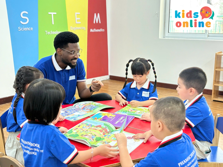 Hiệu trưởng Reachard cùng đội ngũ giáo viên PhamSchool Cambridge luôn tận tâm xây dựng môi trường mầm non quốc tế nuôi dưỡng, hòa nhập và đạt chuẩn cao tại Hà Nội.
